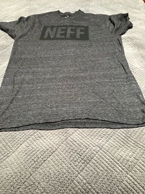 Neff Charcoal Gray Logo short sleeves T-Shirt. 661